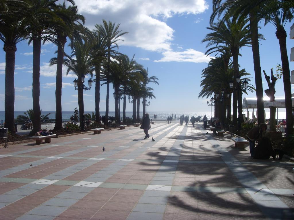 Casa Rocio En Nerja Διαμέρισμα Εξωτερικό φωτογραφία